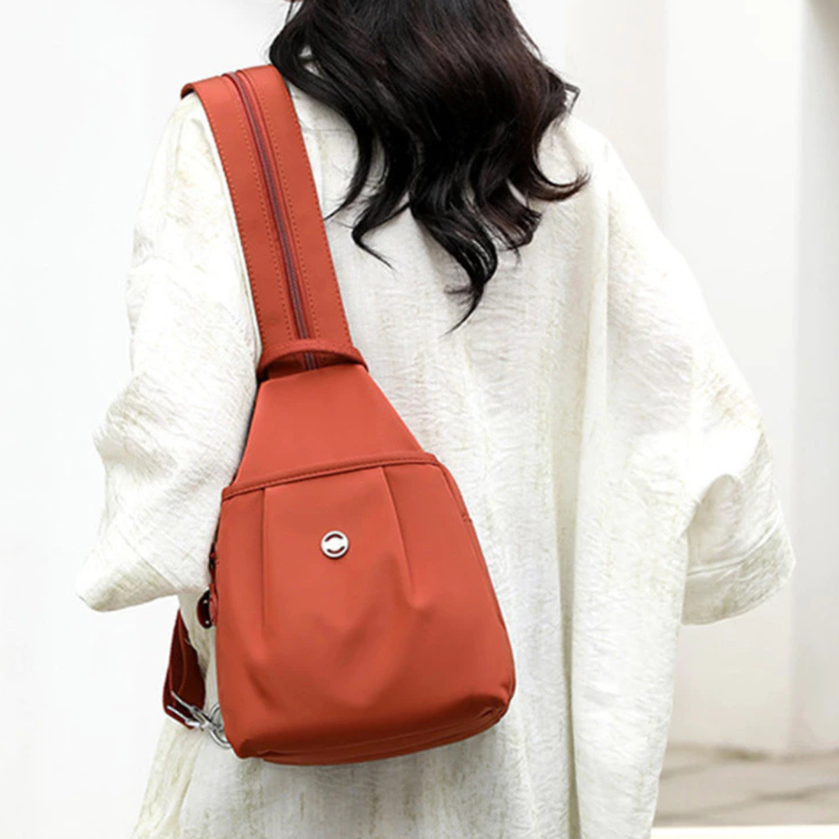 Modlyn™ – Waterproof 2-Way Commuter Bag