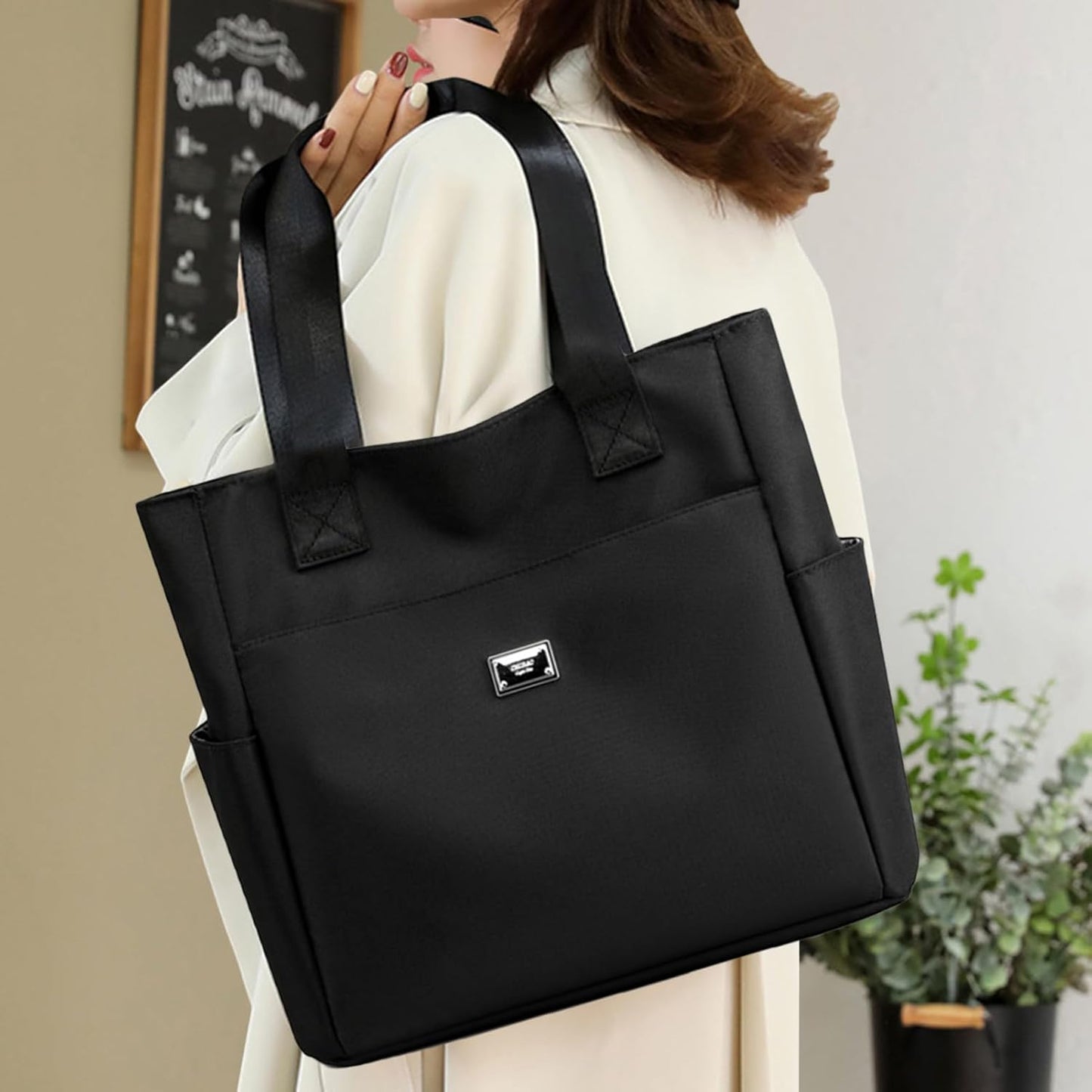 Brandary™ - Spacious Water-Resistant Shoulder Bag