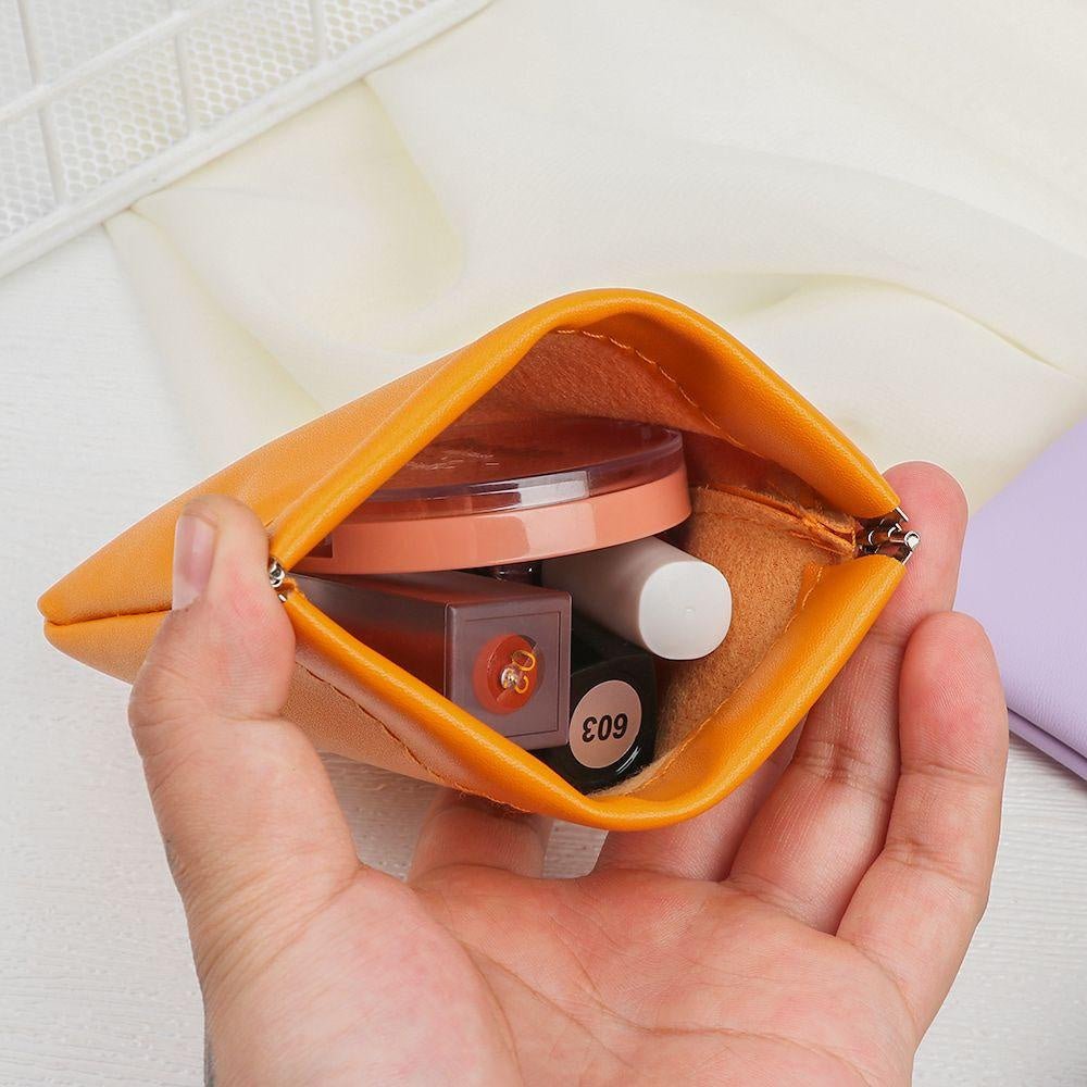 Brandary™ - Slim leather organizer with snap closure