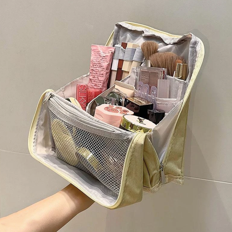 Lunette™ – Keep Your Makeup Neatly Packed