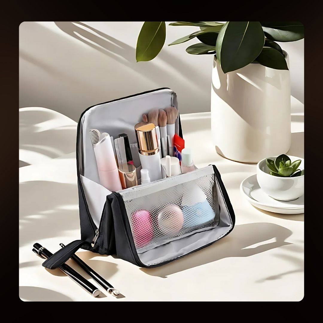 Lunette™ – Keep Your Makeup Neatly Packed